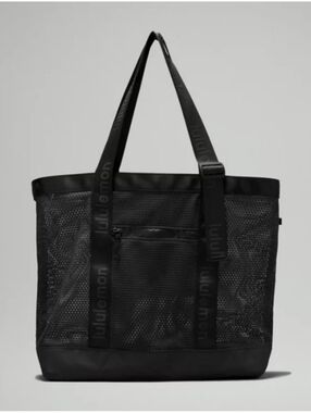 NWT Lululemon Athletica Mesh Tote Bag Caryall 20L BLACK NEW